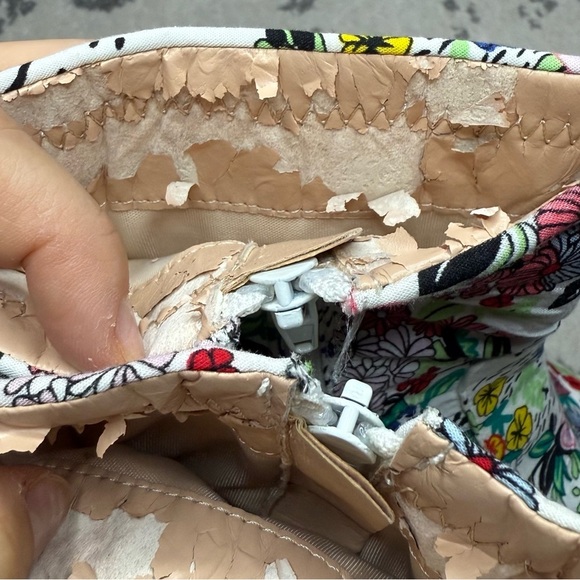 CHASE + CHLOE Clarity Floral Clear Lucite Heel Booties - Picture 8 of 9